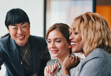 Como estreitar o relacionamento da sua marca com o público feminino thumbnail