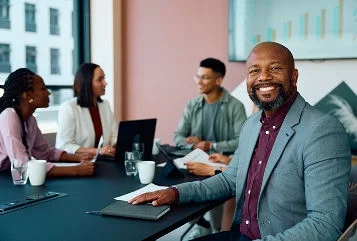 Diversidade racial nas empresas: dados, desafios e como avançar