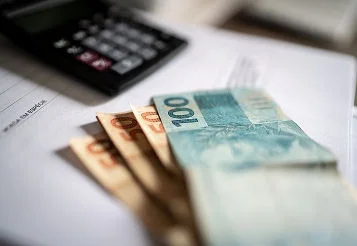 PIS, abono salarial e cotas: entenda seus direitos thumbnail