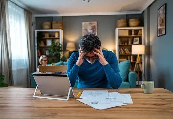 Guia do estorno: como gerenciar e reduzir prejuízos no seu e-commerce thumbnail