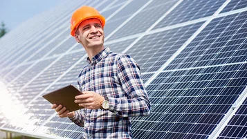 Sabia que sua empresa pode produzir energia solar? thumbnail