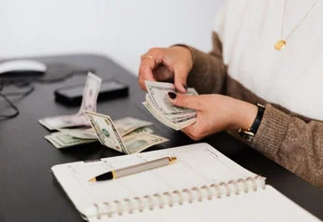  O que é e como fazer o seu Livro Caixa?  thumbnail