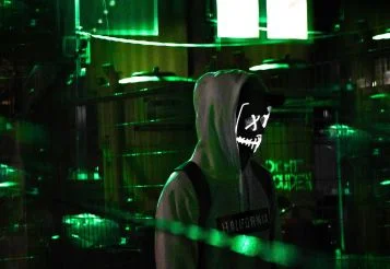 Whaling: o ataque cibernético que explora confiança e hierarquia thumbnail