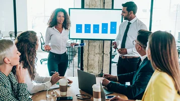 Quando combinar dados internos e externos na análise de crédito? thumbnail