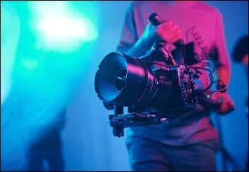 Videomaker: o que faz, habilidades e caminhos de carreira thumbnail