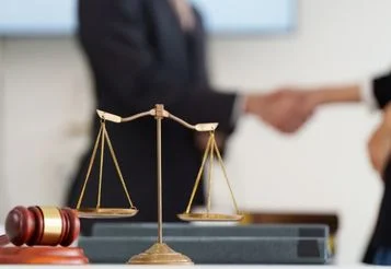 Extinção por encerramento de pessoa jurídica por liquidação voluntária thumbnail