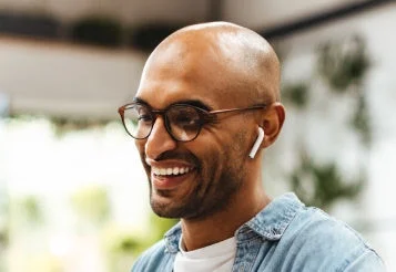 Entenda como apoiar a saúde mental do seu time no trabalho remoto e híbrido thumbnail