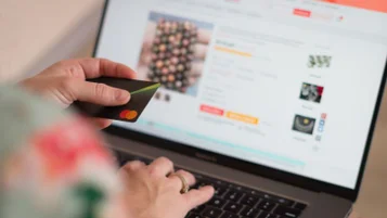 O que é a "taxa das blusinhas" e como funciona? thumbnail