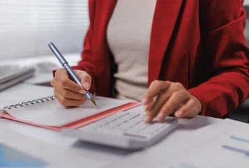 Como calcular o terço de férias? Veja a fórmula e exemplos