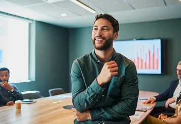 Crescimento Profissional: como planejar sua carreira desde o início thumbnail