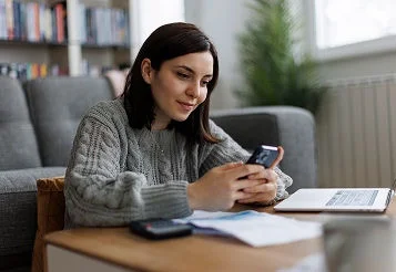 Cobrança digital: como recuperar dívidas sem perder clientes  thumbnail