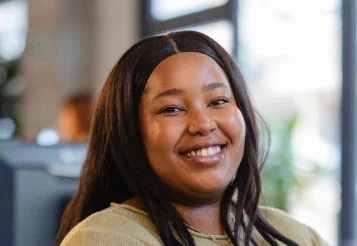 Saúde mental no trabalho: veja 7 práticas para promover um ambiente saudável thumbnail