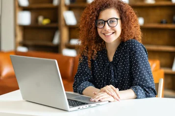 Paperless: entenda o movimento que dominou empresas ao redor do mundo thumbnail