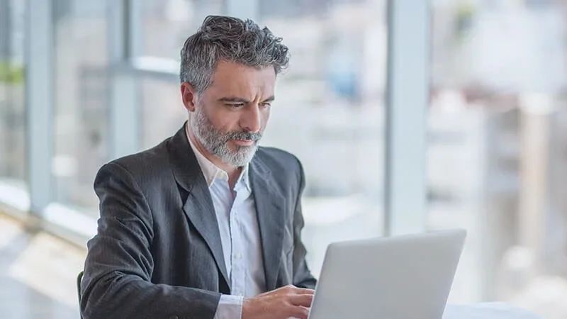Como as empresas brasileiras conhecem, usam e consultam scores em suas operações?