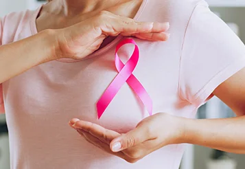 Outubro Rosa nas empresas: como o RH pode promover a conscientização e o cuidado?