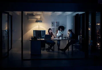 Adicional Noturno: como funciona, percentual, cálculo e Impactos no salário thumbnail