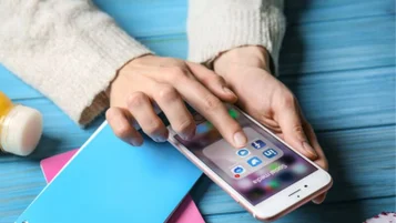 Como baixar currículo no LinkedIn? thumbnail