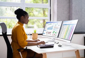 O que é VBA no Excel e como usar para deixar seu trabalho mais fácil thumbnail