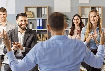 Carreira em W: o que é, vantagens e diferenças da carreira em Y