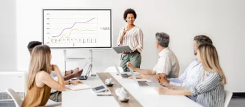 Estratégia Oceano Azul: aprenda como navegar em novos mercados thumbnail