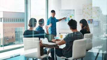 Como conduzir o marketing durante uma expansão de negócios thumbnail