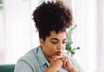 Como a saúde financeira afeta o bem-estar dos colaboradores thumbnail