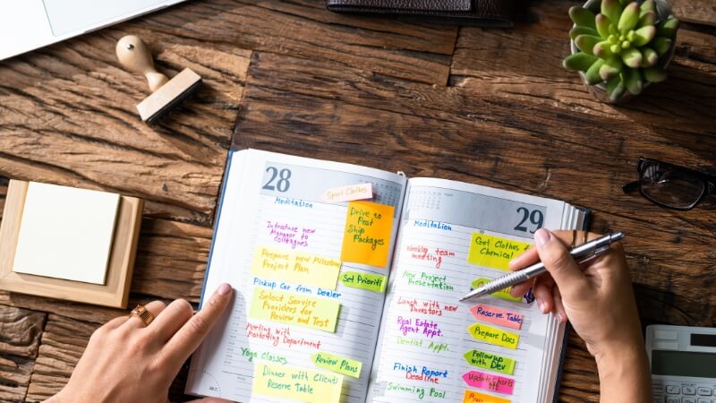 Calendário com as datas comemorativas de 2024 para planejar o seu marketing