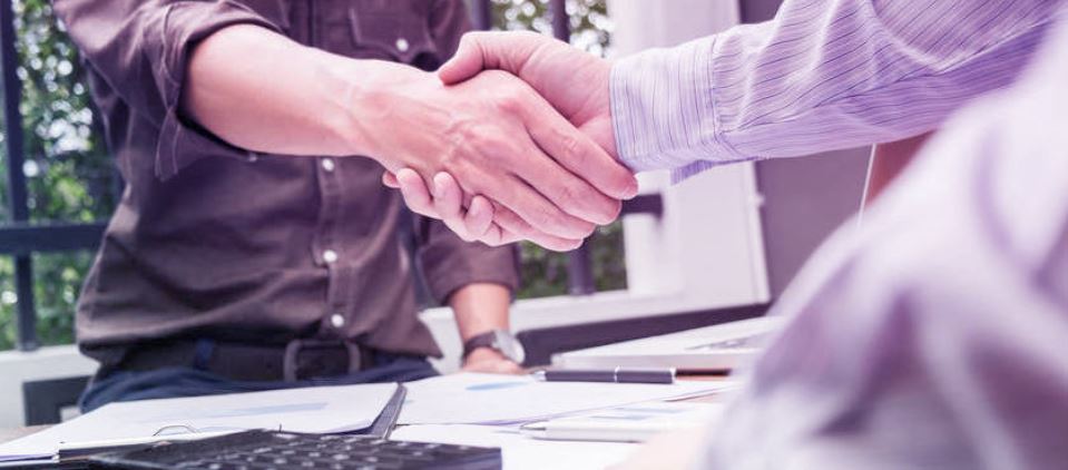 Negociação empresarial sem segurança: 3 riscos que sua empresa corre