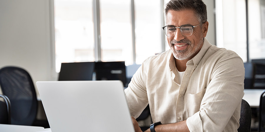 Como gerenciar o registro de recebíveis de cartões de um cliente?