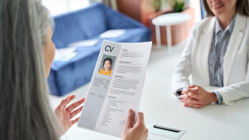 Você sabe como colocar certificados no currículo?