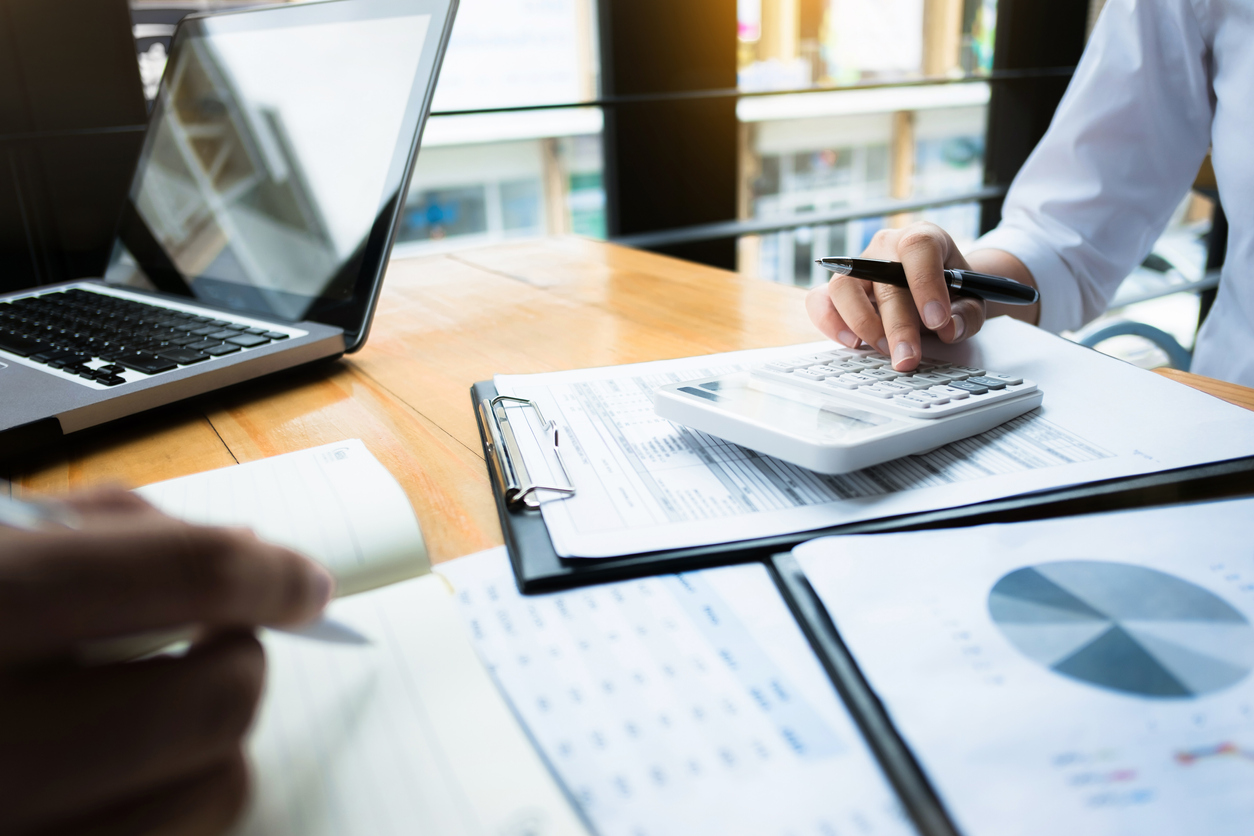 Como minha empresa pode se preparar para solicitar crédito?