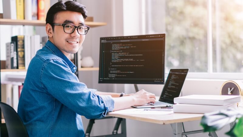 Front-end, back-end e full stack: diferenças e salários