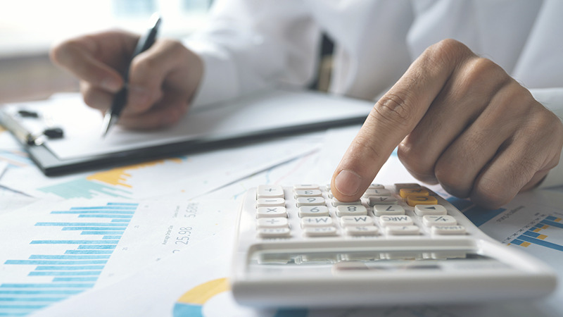 Confira como anda a economia no Boletim Econômico Serasa Experian de agosto