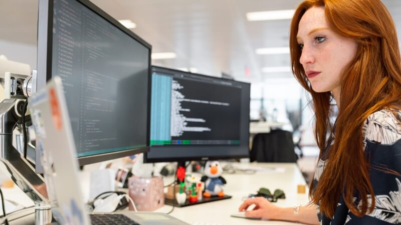 Mulheres na tecnologia: como está o cenário e desafios
