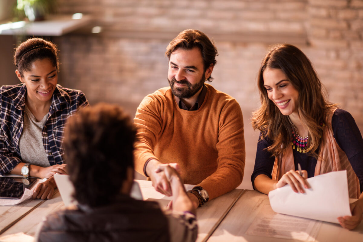 Como conseguir novos fornecedores para atacado e vender mais?
