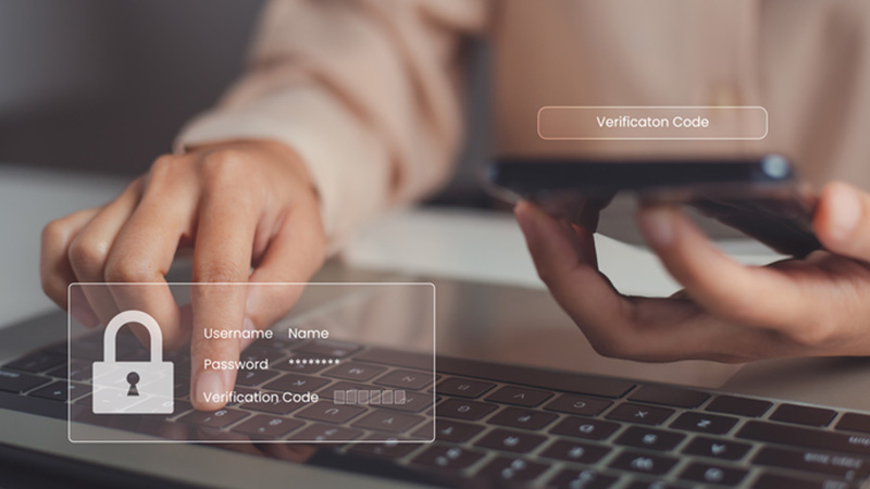 Roubo de conta volta a ser a fraude on-line mais aplicada no Brasil em 2023