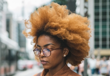 Adiantamento salarial e empréstimo: qual a melhor opção para seus colaboradores?