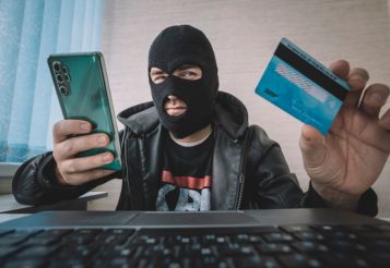 Fraudadores: como eles agem na black friday e como proteger seu e-commerce Fraudadores: como eles agem na black friday e como proteger seu e-commerce