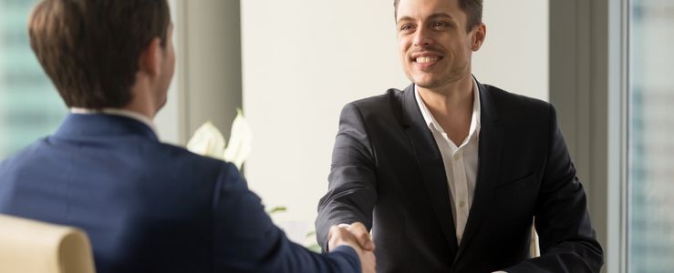 Endosso: o que é, tipos e a diferença entre cessão civil