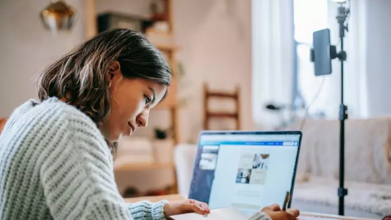 maneiras de como ganhar dinheiro extra online